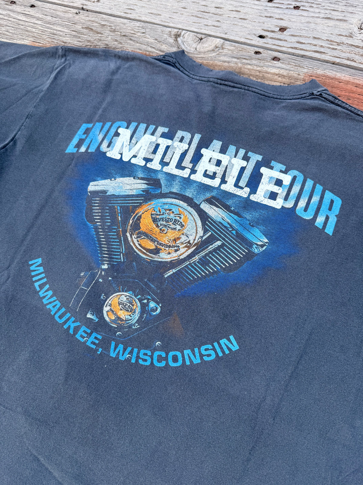 I ❤ Me Forever Tee- Milwaukee, WI (Early 2000s)- SIZE XL